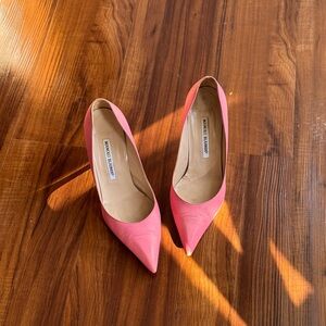 Manolo Blahnik Pink Heels